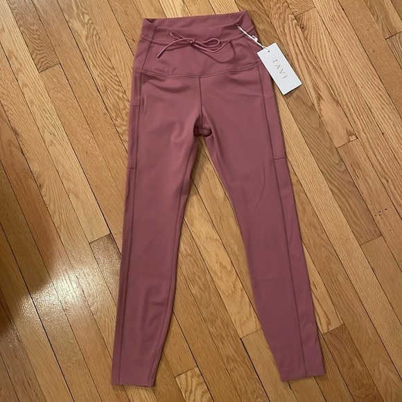 TAVI 7/8 TIE WAIST POCKET PINK LEGGINGS - SIZE S or 25 - Picture 5 of 9